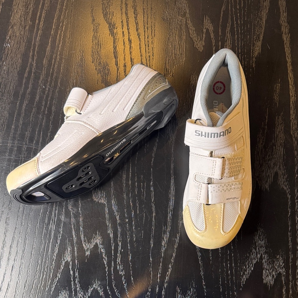 Shimano Cream and White Cycling Shoes